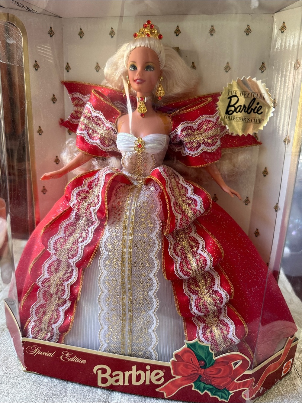 Mattel Barbie Blonde Red & White 1997 Holiday 10th Anniversary Collector Doll